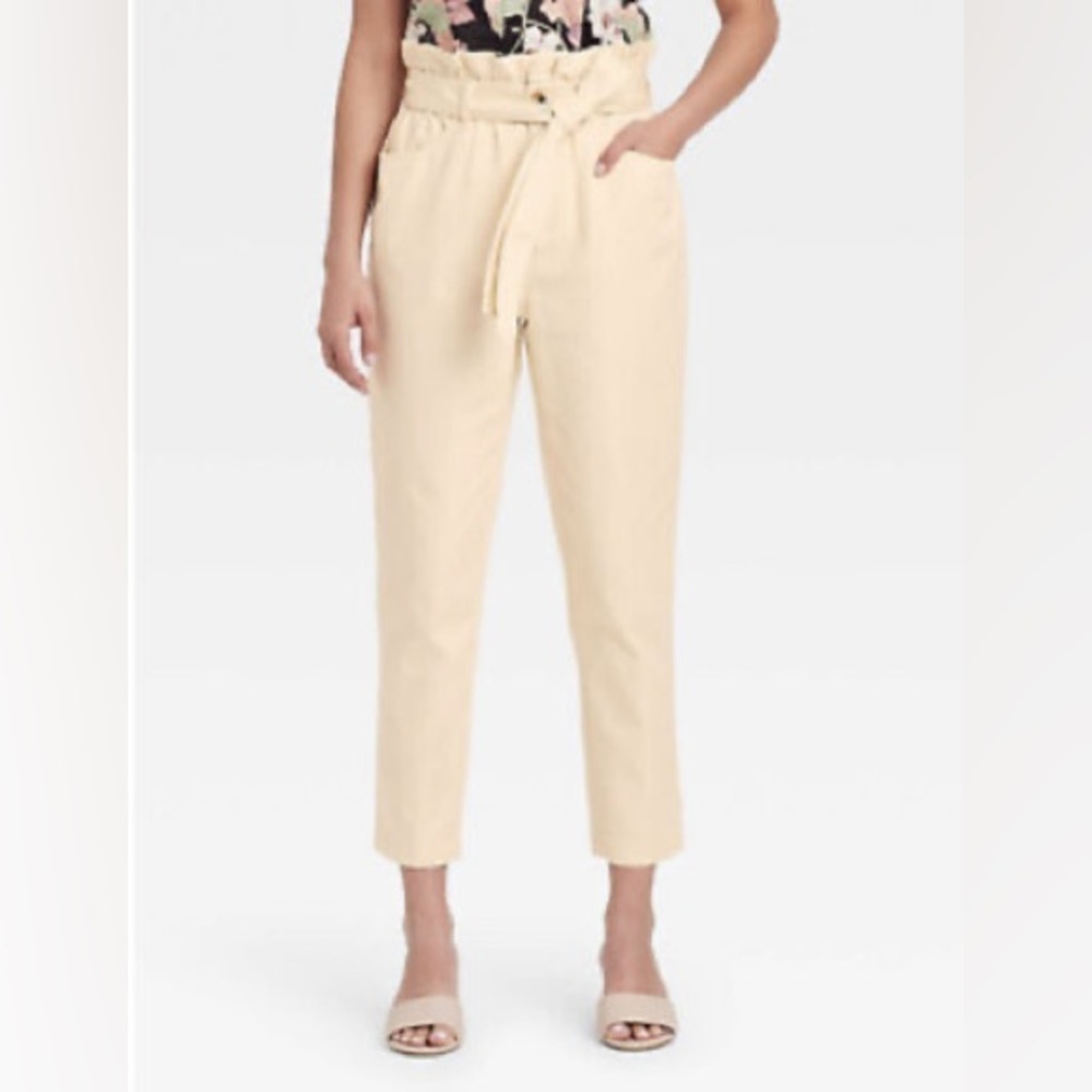 200- Who What Wear NWT Off-White Straight Leg Trousers, Size 12.  100% Cotton